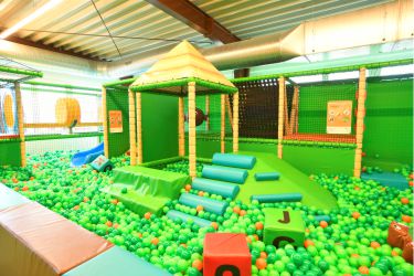 Rutschen und Kletterspaß im Spielparadies Brakel